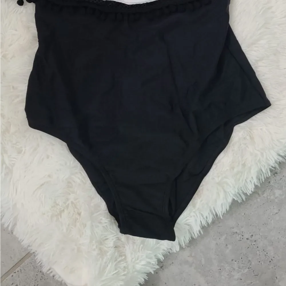 Women plus size swim suit one piece solid black la2026 - Picture 4 of 7